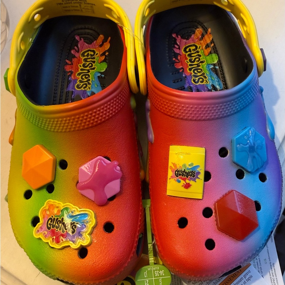Crocs Gushers Unisex Kids Multicolor Clog Shoes J4 US 4 with Decorative Charms